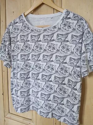 Buy Uniqlo X Disney Size M Cheshire Cat Alice In Wonderland T-Shirt Grey Cropped Fit • 29.99£