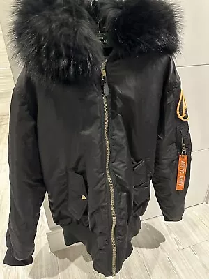 Buy Artic Army Coat Size Large/ Great Condition • 149.99£