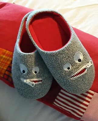Buy Fun Kids Teens Slippers Size 3-4 (adult) Faces Zip Mouth Grey Red • 3.50£