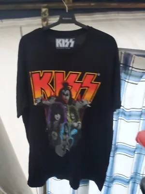 Buy Kiss T Shirt Size Large • 7£