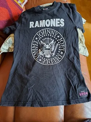Buy Ramones (2006) “Hey Ho Let’s Go” 1234 Punk Rock Band T-Shirt Small Black  • 9.99£