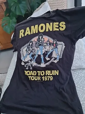 Buy Ramones Concert T-shirt - Road To Ruin Tour 1979 Size S From 2015 • 19.79£