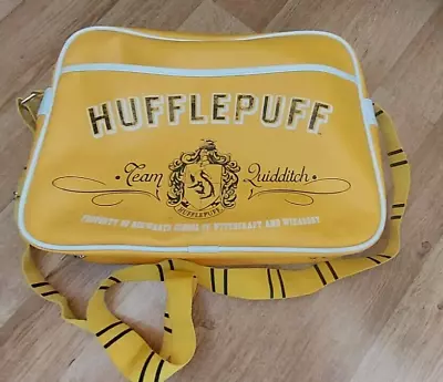 Buy Official Harry Potter Hufflepuff Crest Shoulder Satchel Sport School Bag • 10£