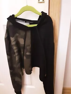 Buy Two Tone Cropped Camouflage/Black Cropped Hoodie Size:6 Or (age 13-14) • 2.99£
