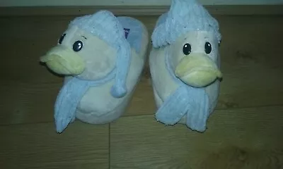 Buy WOMANS GRILS SLIPPERS DUCK & NIGHT HAT .WARM SLIPPERS ,SIZE SMALL.we Take Offers • 14£