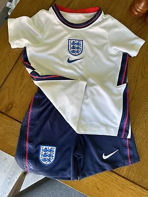 Buy England Football Shirt And Shorts Kids XS • 12£