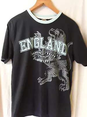 Buy  England Mens T Shirt Hustle And Heart  • 15£