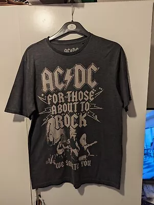 Buy Acdc T Shirt • 7.50£