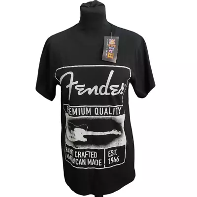 Buy Fender Mens Black T-Shirt Small • 12£