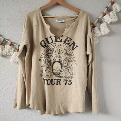 Buy Daydreamer Queen Tour 75 Vneck Thermal Long Sleeve Top Graphic Neutral Basics L • 33.07£