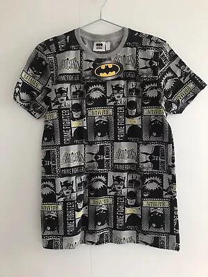 Buy Batman T-Shirt NWT Size S Cotton B22 • 4.99£