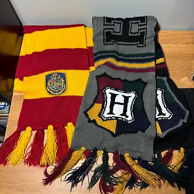 Buy The Wizarding World Of Harry Potter Gryffindor Hogwarts 2017 Scarf Lot Universal • 17.30£