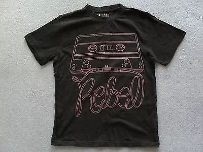 Buy  Rebel Black T-Shirt In Very Good Condition • 2£