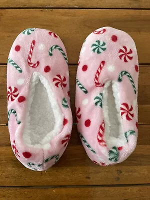 Buy Women’s Candy Cane/ Peppermint Slippers NWOT  • 11.68£