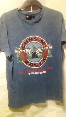 Buy Guns N' Roses   Use Your Illusion  T-shirt Size Small.. • 4.10£