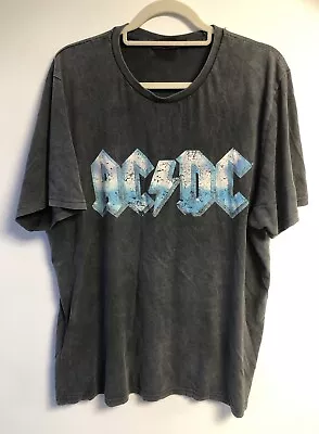 Buy Acdc T Shirt Large Grey Used AC/DC LARGE T-SHIRT  • 7.99£