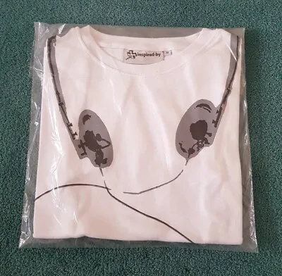 Buy Rizla Medium White Headphones T-shirt  - New • 12£