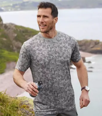 Buy Mens T Shirt - Grey Urban Digital Camouflage - Large - FREE Postage • 9.50£