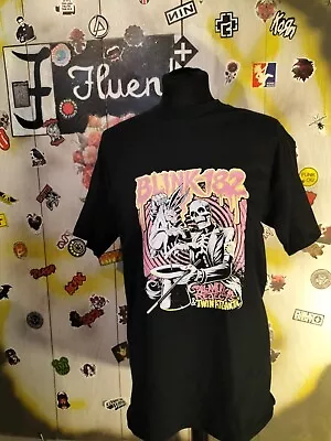 Buy Blink 182 T Shirt Medium • 14£