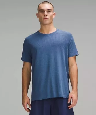 Buy Lululemon Slim Fit Metal Vent Tech Short-Sleeve Shirt In Night Sea/Soft Denim • 39.99£