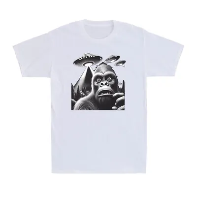 Buy Sasquatch Selfie With Ufos Funny UFO Invasion Meme Alien Bigfoot Men's T-Shirt • 13.99£