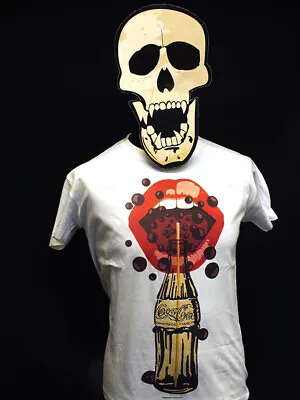 Buy The Velvet Underground - Andy Warhols Velvet Underground Featuring Nico -T-Shirt • 13£