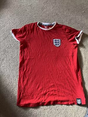 Buy Boys / Girls Red England T Shirt Age 4 - 5 Years Cotton • 3£