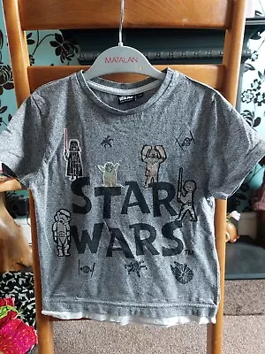 Buy Star Wars Motif T Shirt 5-6 Years • 2.50£
