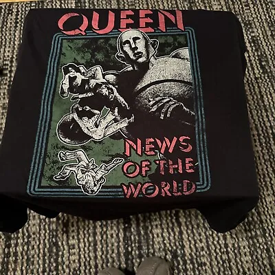 Buy Queen News Of The World T Shirt - 1990’s Original - XL USED • 7.99£
