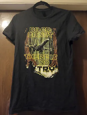 Buy Star Wars 'Do Or Do Not, There Is No Try' Yoda Ladies Black T-shirt UK 12 (L) • 5£