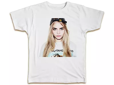 Buy Cara Delevingne Pose T-Shirt - Men Women Cool Designer Summer Birthday Gift • 7.99£