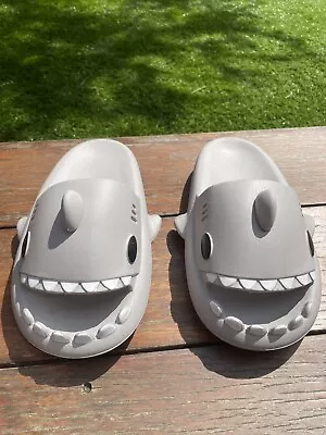 Buy Ladies Cute Shark Slippers • 4.99£