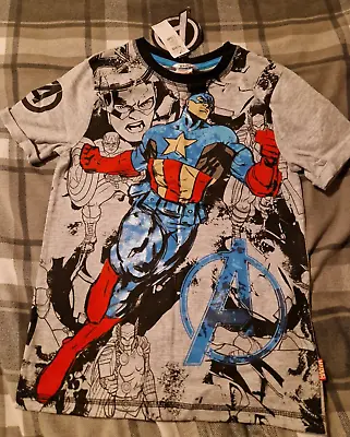 Buy NWT- M&Co Marvel Avengers Captain America Tshirt - Age 9-10 Years • 5.50£