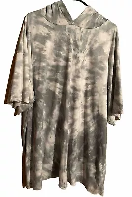 Buy LuLaRoe XL Frankie Short Sleeved Hoodie -White & Gray Tie Dye Print - Pre-Owned • 19.46£