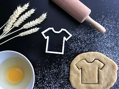 Buy T-Shirt Football Cookie Cutter | Fondant Cake Decorating |UK Seller • 4.79£
