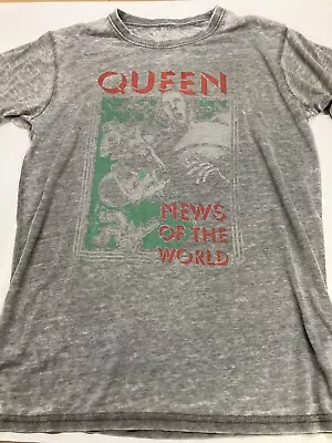 Buy Men’s Medium Queen T Shirt Genuine Queen Merchandise News Of The World Tee  • 10£