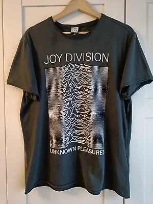 Buy Amplified Joy Division - Unknown Pleasures - Men's Medium Charcoal T-Shirt • 15£