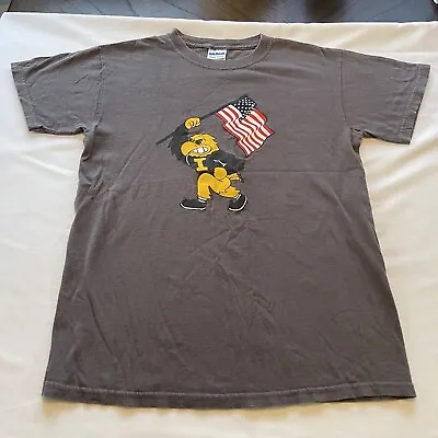 Buy University Of Iowa HAWKEYES T-Shirt American Flag Adult SMALL • 14.21£