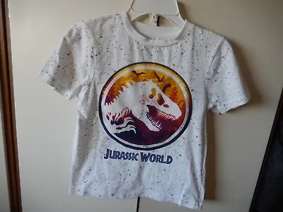 Buy Boy's Jurassic World Dinosaur Patterned T Shirt Age 7-8 Years • 2.50£