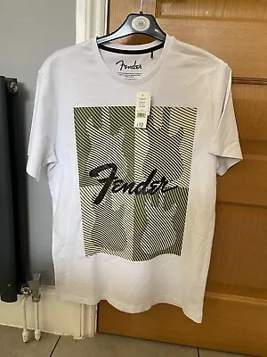 Buy Fender Guitar White T-shirt - Green Logo • 6.49£