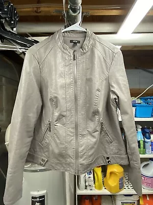 Buy Women’s Gray Faux Leather Jacket • 14.21£