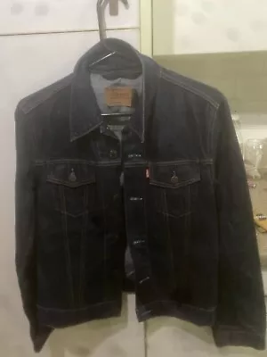 Buy Levi Medium Jean Jacket • 25£