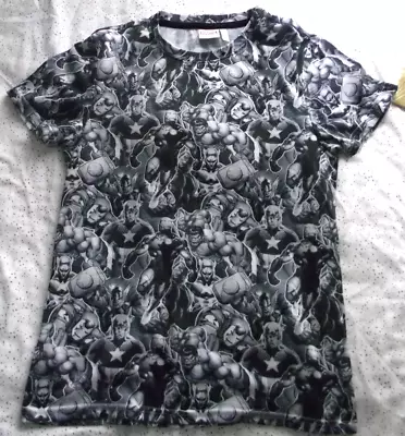 Buy Marvel T-shirt Size Small • 4.49£