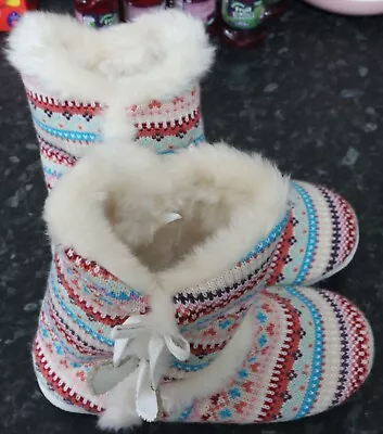Buy BNWOT Womens Beige Love Heart Dunlop Warm Fluffy Slipper Boots Size L • 17.99£