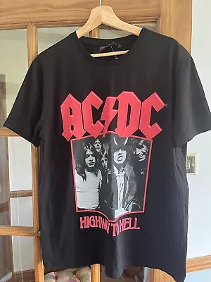 Buy Acdc Highway To Hell  T Shirt Size L • 8£