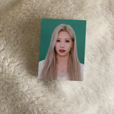 Buy Kim Lip Loona On Wave D&D Online Concert ID MD Merch Photocard • 4£