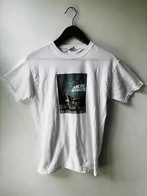 Buy Arctic Monkeys ‘tranquility Base Hotel & Casino’ T-shirt.  White.  Small. • 30£