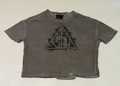Buy Deathly Hallows Crop Short Sleeve Gray T-Shirt Women's Size Small Harry Potter  • 7.20£