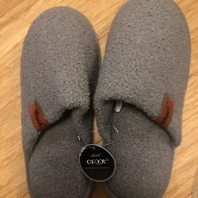 Buy Unisex Grey Slippers Size 6.5-7.5 Warm Cosy Non Slip Rubber Sole Christmas Gift • 2.99£