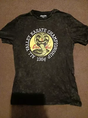 Buy Cobra Kai Karate Kid T-Shirt Medium • 0.99£